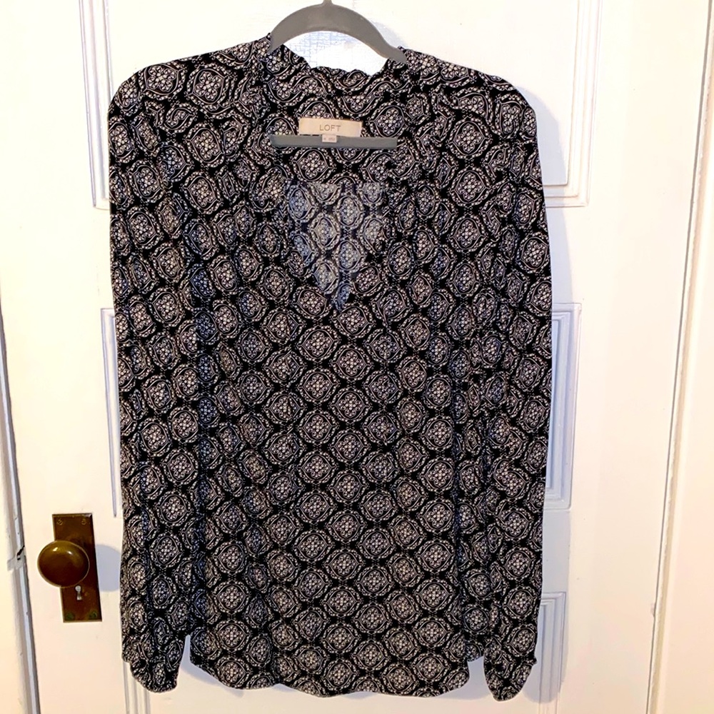 Loft Medallion Print Tie Neck Ruffle Trim Blouse Size XL